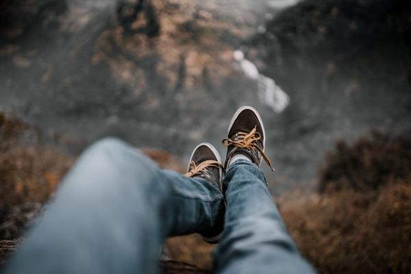 Que signifie rêver que vous tombez et vous réveillez - Que signifie rêver que vous tombez de haut