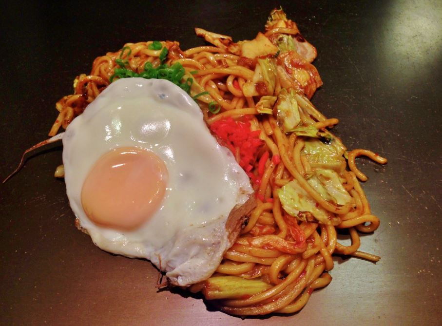 traditional japanese yakisoba