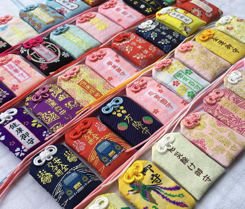 japanese amulet omamori