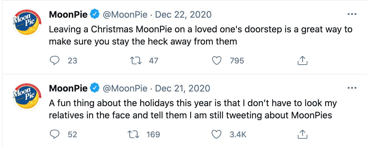 Tuits de MoonPie, destacando la divertida voz de marca de la marca.
