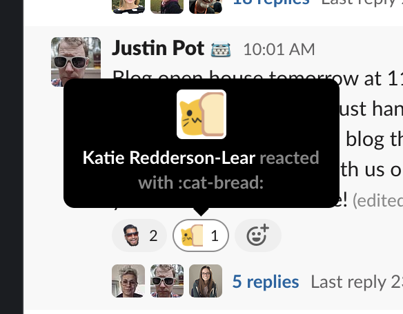Un emoji de pan de gato