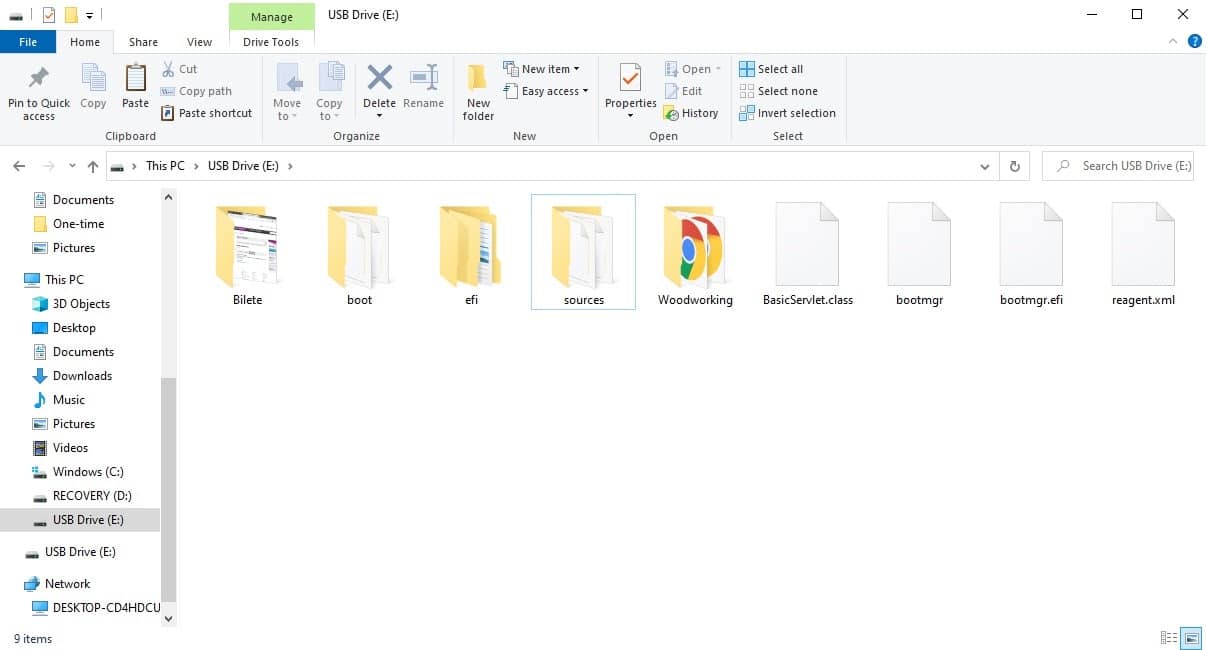 Explorador de archivos que muestra la unidad USB.