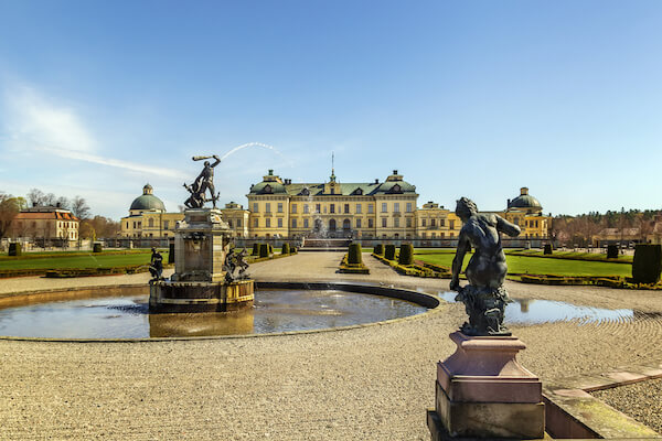 Castillo de Drottningholm cerca de Estocolmo