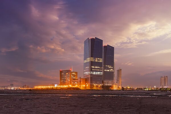 Torres gemelas Dolmen en Karachi - imagen de HasanZaidi