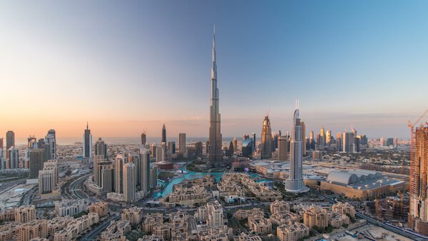 Horizonte de Dubai con Burj Khalifa