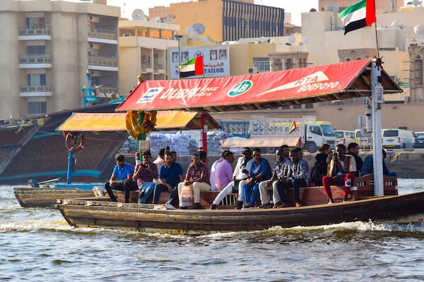 Cruzando Dubai Creek - imagen de Shashank Agarwal
