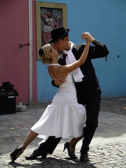 Bailarines de tango, imagen de veroxdale en shutterstock.com