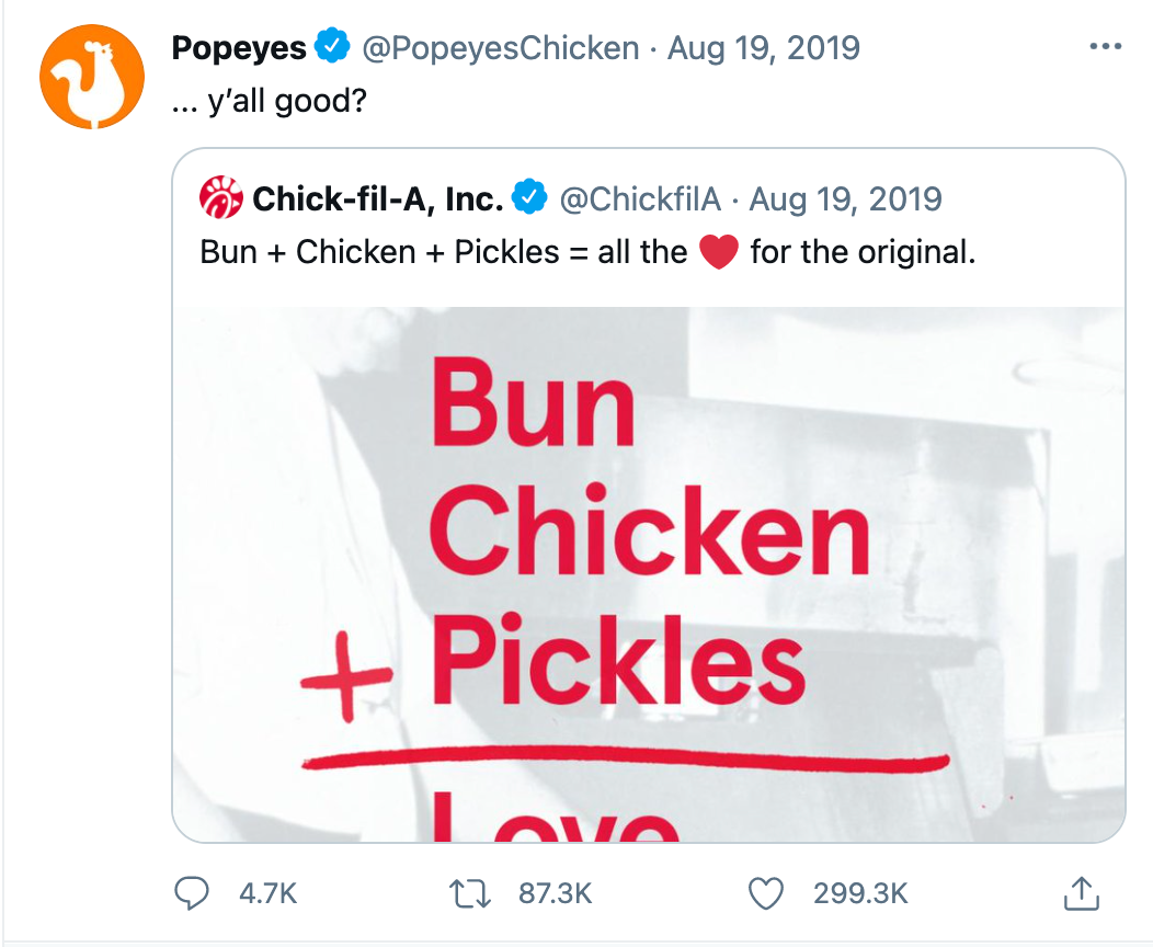 Ejemplo de estrategia de penetraci&oacute;n de mercado de disputas de Popeye y chick-fil-a twitter