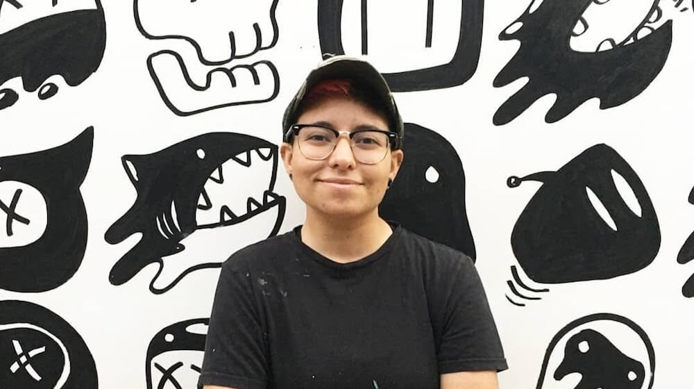 Arte a través de la adversidad: preguntas y respuestas de GoDaddy con la artista callejera Sara Sandoval