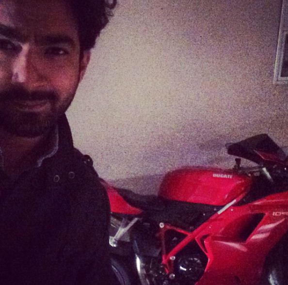 Ali Safina con su superbike