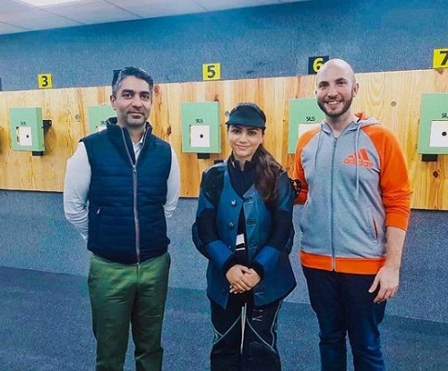 Apurvi Chandela con Abhinav Bindra y Niccolo Campriani