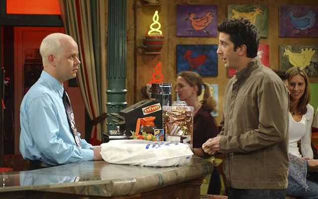 James Michael Tyler en Friends (1994)