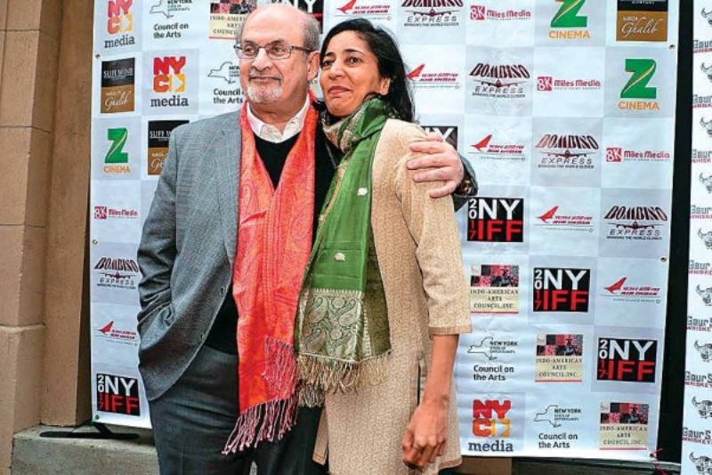 Kiran Desai con Salman Rushdie