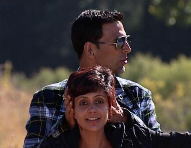Mandira Bedi en el reality show Fear Factor
