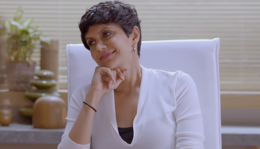 Mandira Bedi en la serie web Thinkistan
