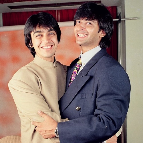 Raj Kaushal con Ashish Chaudhary