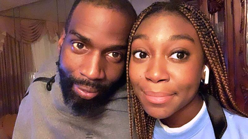 Shahadi Wright Joseph con su padre