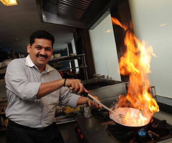 Venkatesh Bhat cocinar alimentos
