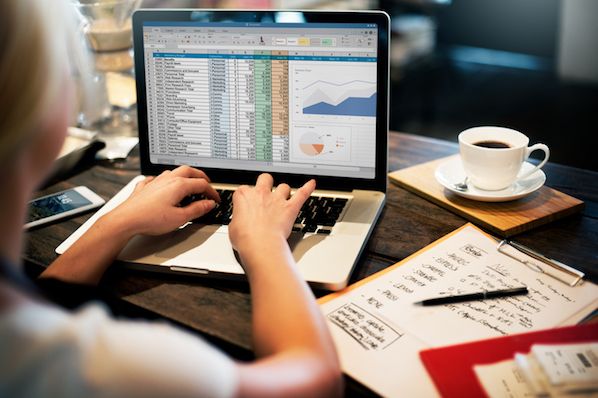 Cómo utilizar la función BUSCARV en Microsoft Excel [+ Video Tutorial]