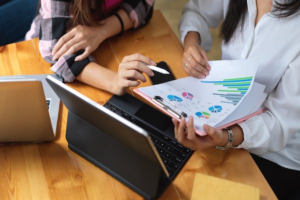 Cómo RevOps y el 'ritmo de la empresa' impulsan la alineación en HubSpot