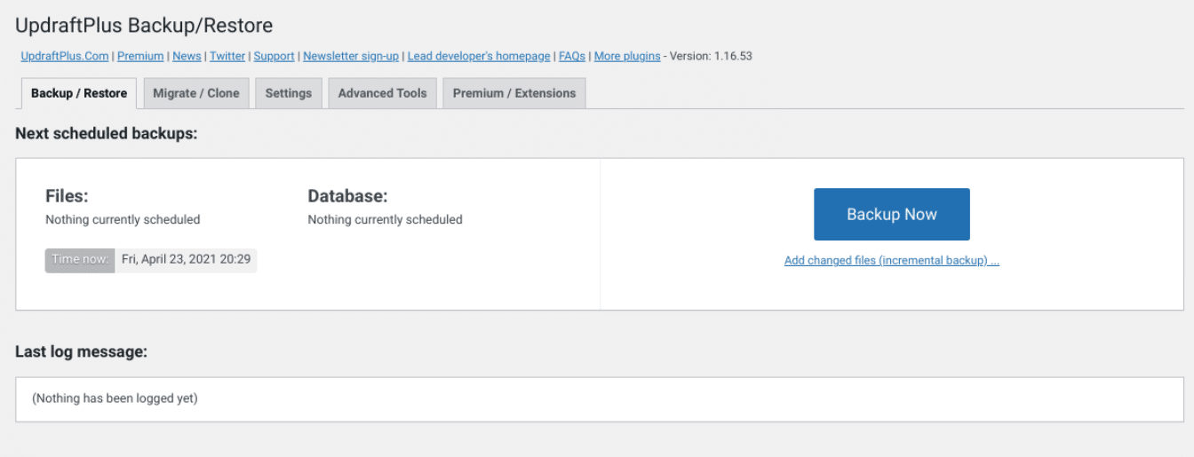 Creando una copia de seguridad del sitio de WordPress usando UpdraftPlus.