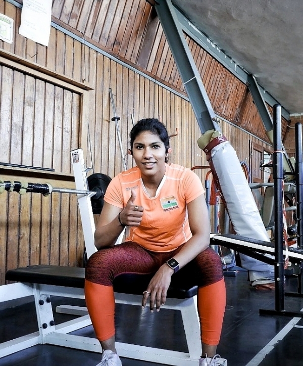 CA Bhavani Devi mientras est&aacute; en el gimnasio