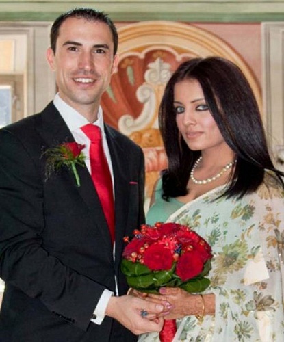 Celina Jaitly con su marido