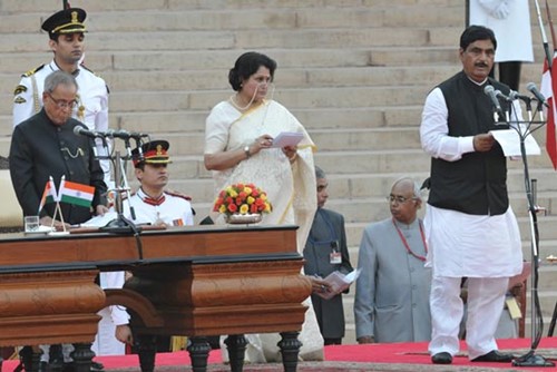 Gopinath Munde prest&oacute; juramento como ministro del gabinete en 2014