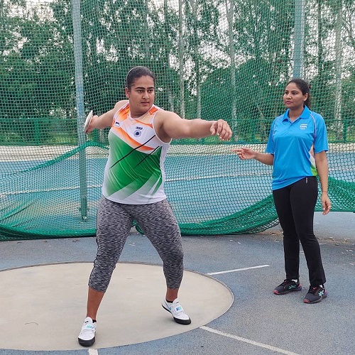 Kamalpreet Kaur durante su sesi&oacute;n de entrenamiento