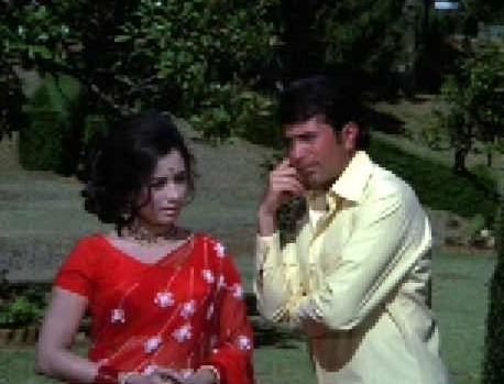 Nanda en Naino Mein Kajra Hai