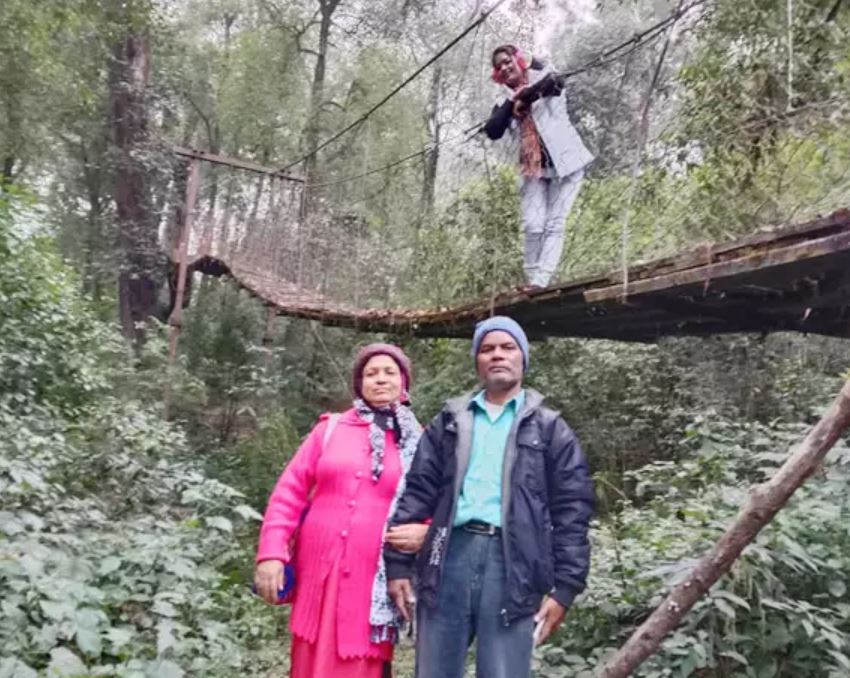 Pranati con su padre y su madre