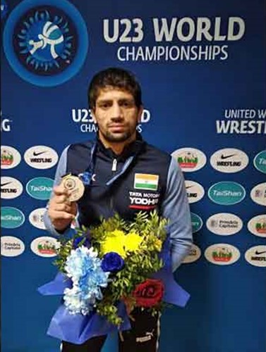 Ravi Kumar tras ganar una medalla de plata en el Mundial Sub-23 de 2018