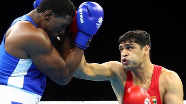 Satish Kumar durante un torneo de boxeo