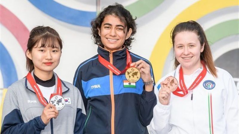 Yashaswini Singh Deswal despu&eacute;s de ganar la medalla de oro del Campeonato Mundial ISSF 2019