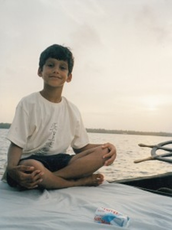 El hijo de Amitav, Nayan