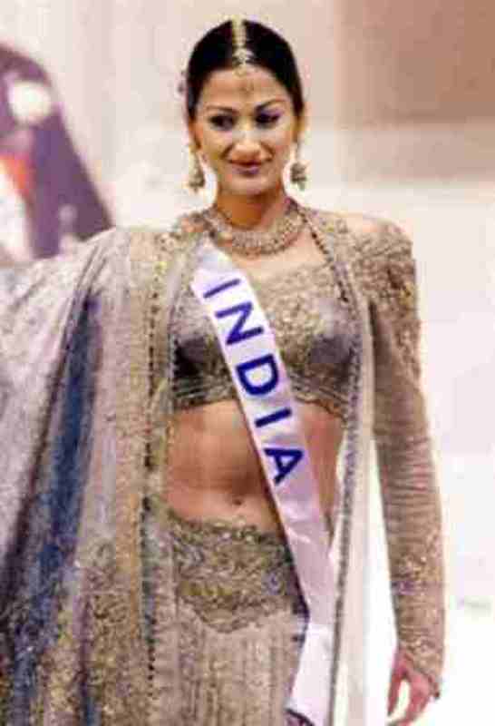 Gayatri Joshi en el Concurso Internacional de Miss 2000