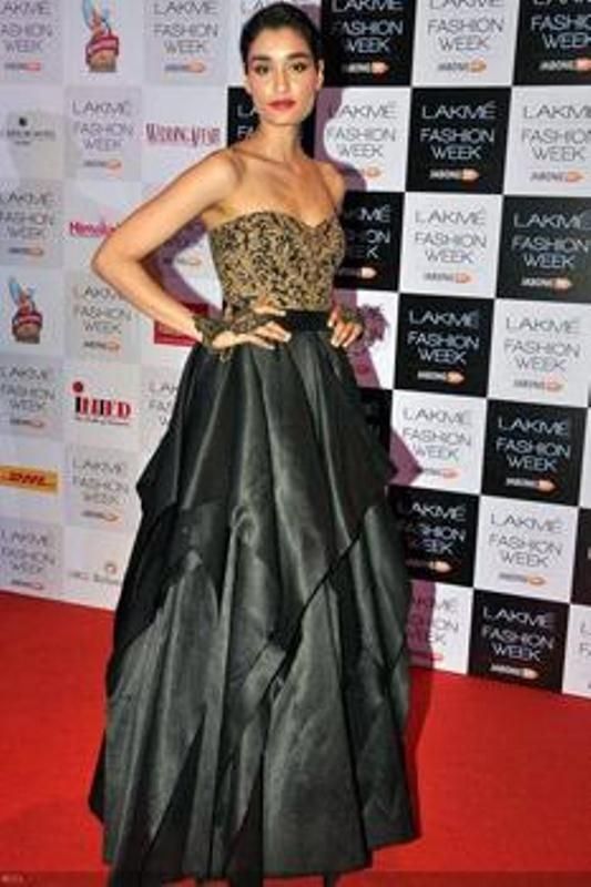 Rampa para caminar Kanishtha para Lakme Fashion Week