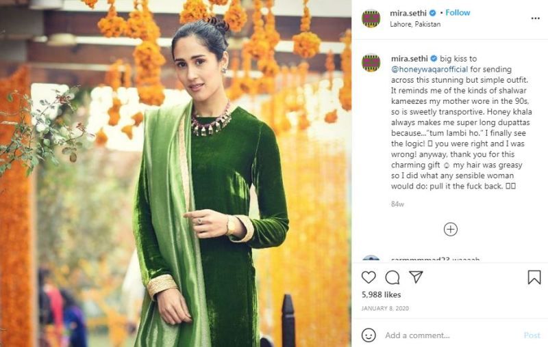 Publicaci&oacute;n de Instagram de Mira Sethi promocionando una marca de ropa &eacute;tnica