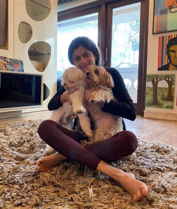 Neerja Birla con sus perros