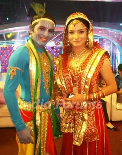Nishant Bhat y Ankita Lokhande en Jhalak Dikhla Jaa 4