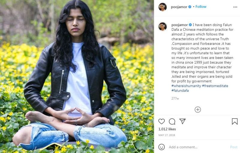 Publicaci&oacute;n de Pooja Mor en Instagram practicando Falun Dafa