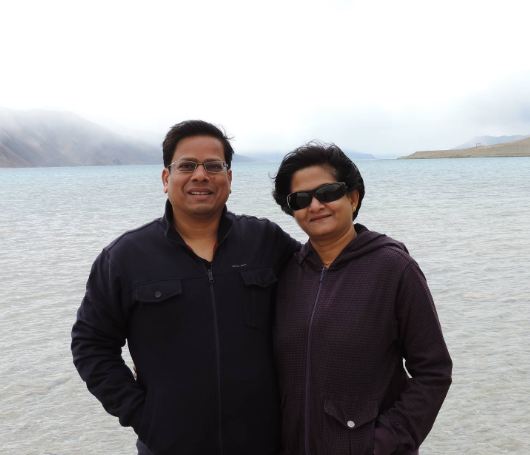 Rakesh Verma y su esposa