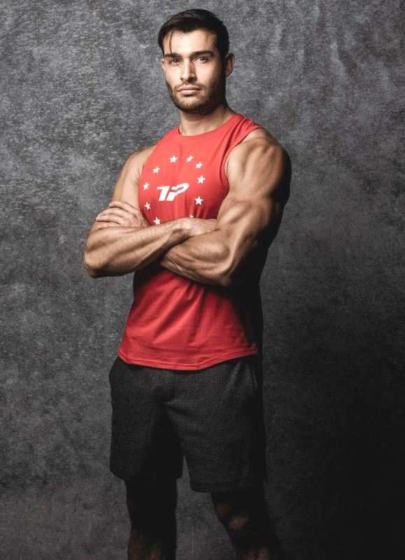 Sam Asghari Wiki, Altura, Años, Novia, Esposa, Familia, Biografía y más Sam Asghari