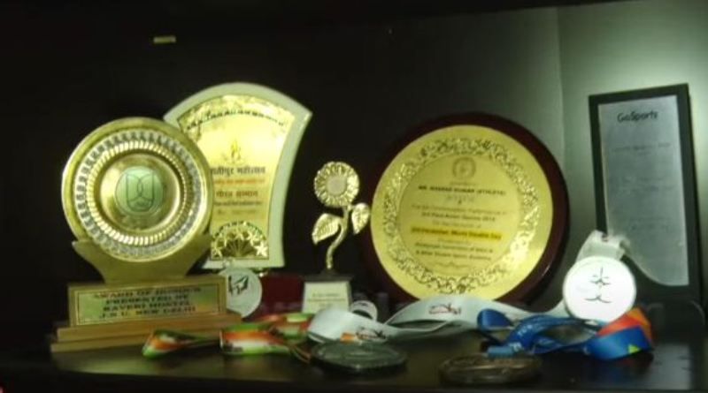 Los recuerdos de Sharad Kumar que gan&oacute; en sus competencias escolares