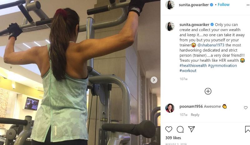 Una foto de Sunita Gowariker en Instagram mientras hac&iacute;a gimnasia