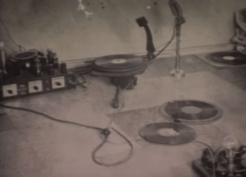 El equipamiento de la Radio Secreta del Congreso de Usha Mehta.