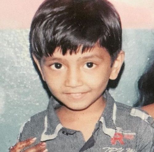 Foto de la infancia de Tushar Silawat