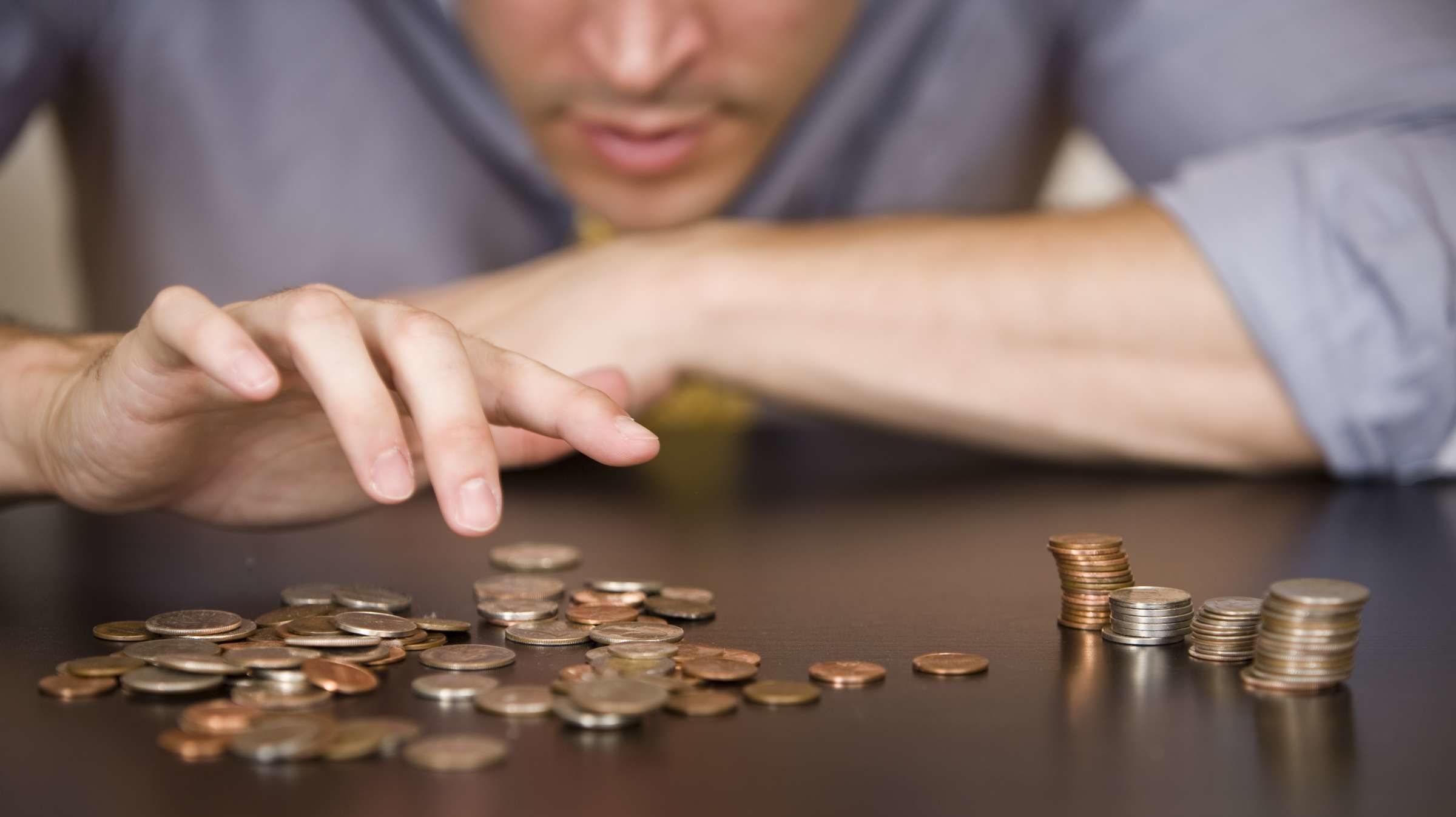 ¿Busca algo de dinero extra? Aquí hay 16 lugares que es probable que encuentre cambios sueltos