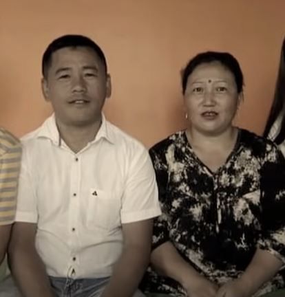 Los padres de Eksha Kerung