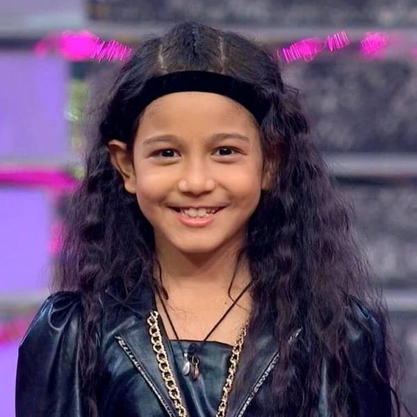 Florina Gogoi (ganadora de Super Dancer 4) Wiki, años, familia, biografía y más